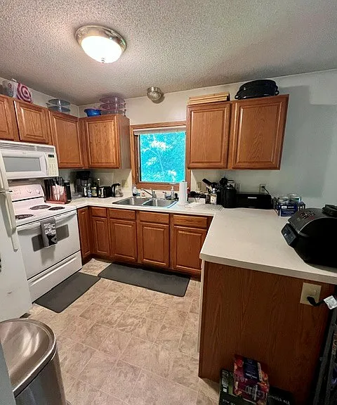 15591 Garfield Cir #15591 — Photo 5