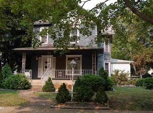 109 W Mason St, Lena, IL 61048