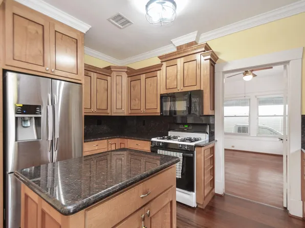 3211 Beauchamp St, Houston, TX 77009