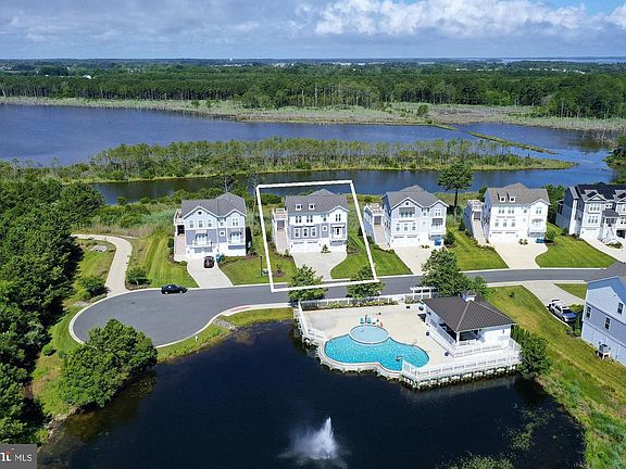 4th image of 38946 Silver Sands Dr