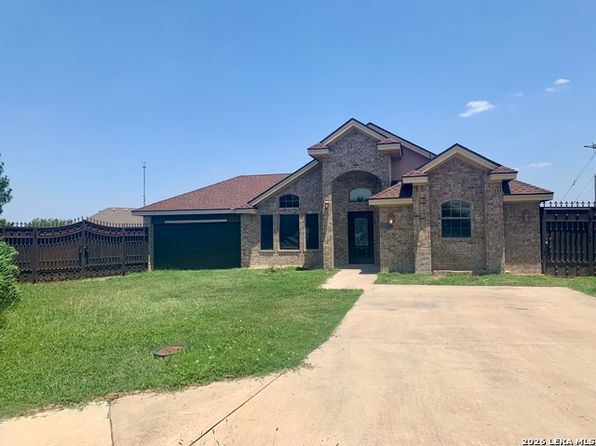 2698 Crown Way