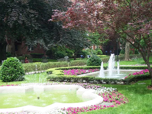 Sold by Benjamin Realty Since 1980 | media 22