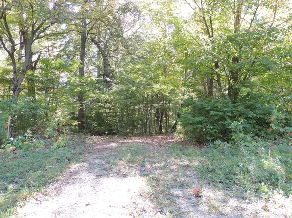 393 Santee Dr, Greensburg, IN 47240