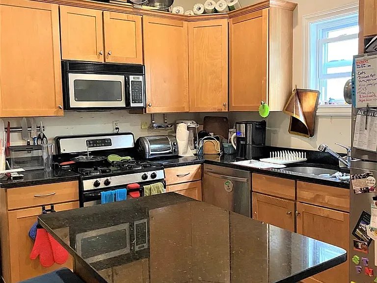 32 Forbes St #1 — Photo 5