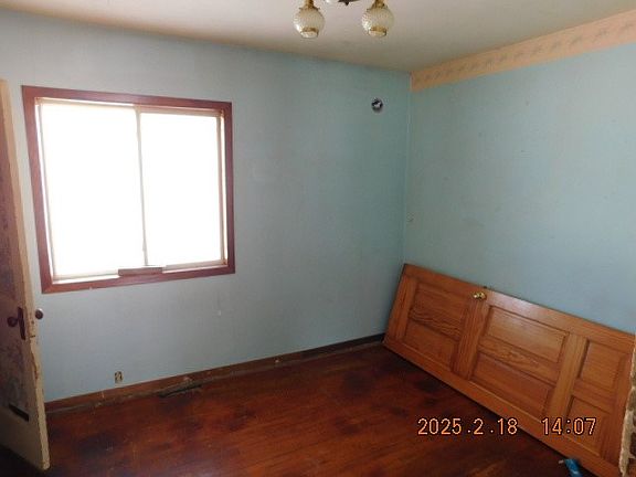 5th image of 623 N Dewey Street