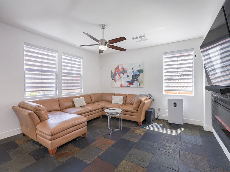 6982 Grand Junction Ave — Photo 5