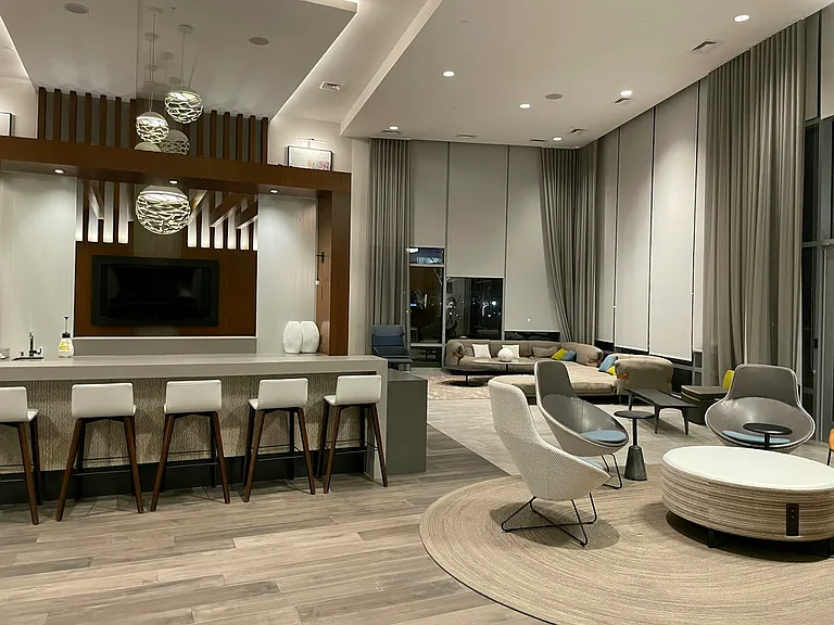 Lounge 2
