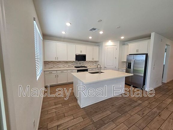 3rd image of 22815 E Watford Dr