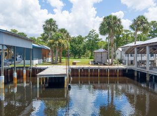 464 SE 256th St, Suwannee, FL 32628