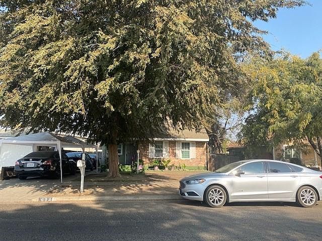 2nd image of 608 E Inyo Ave