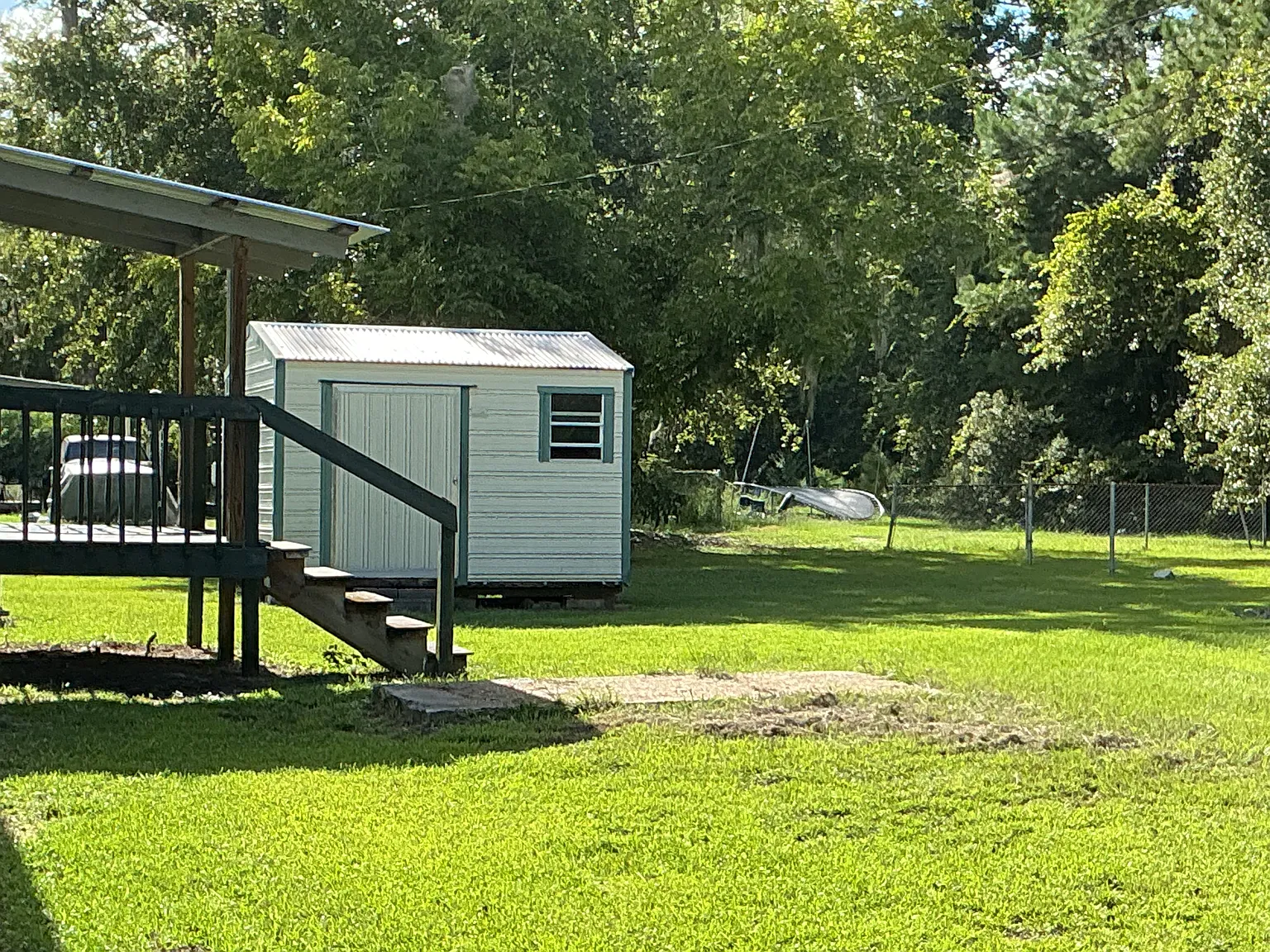 3 bed, 1100 sqft, $1,200 — Photo 4