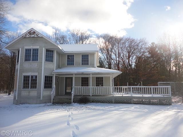 1st image of 2766 W North River Dr