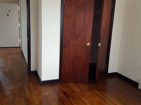 3rd image of 2201 Norton Ave #1