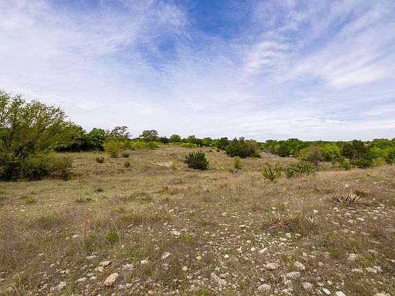 3rd image of 525 Jack Rabbit Cir
