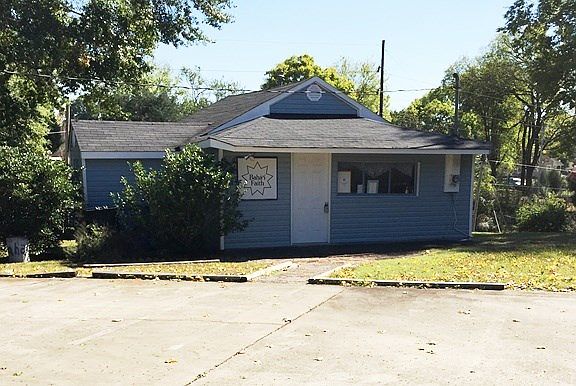 5th image of 2037 Huntsville Rd
