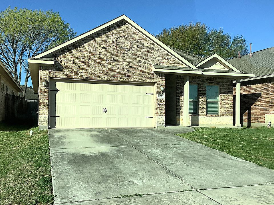 1st image of 18323 Hillingdon Ln