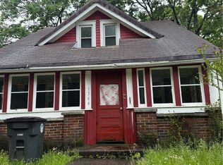 1366 Superior Ave, Akron, OH 44307