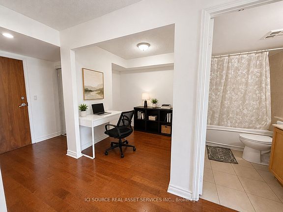2nd image of 33 Elm Dr W #607