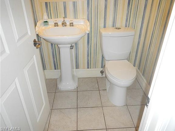 5th image of 4870 Coral Wood Dr