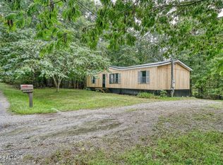 517 Mica Cir, Crossville, TN 38572