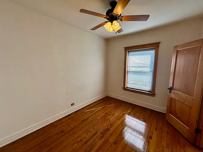 2540 N Racine — Photo 6