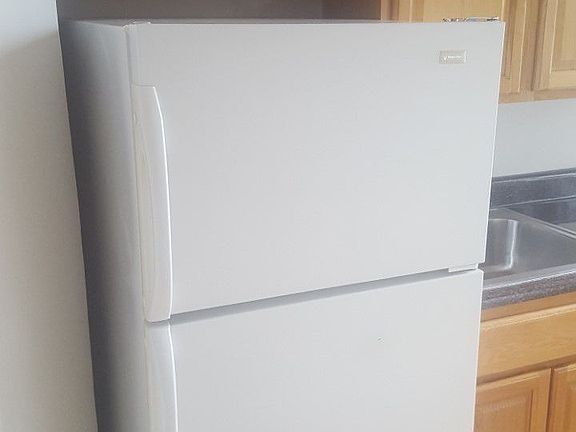 3rd image of 438 52nd St APT B2