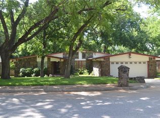 1821 Chaparral Ln, Edmond, OK 73013