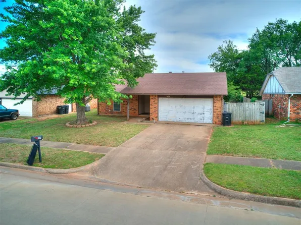 904 SE 15th St, Moore, OK 73160