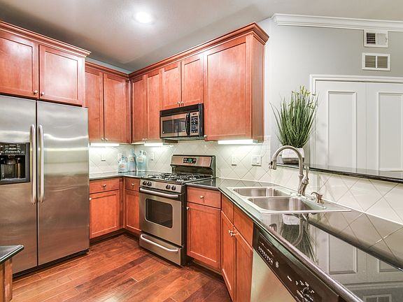 3rd image of 500 Waters Edge Dr APT 119