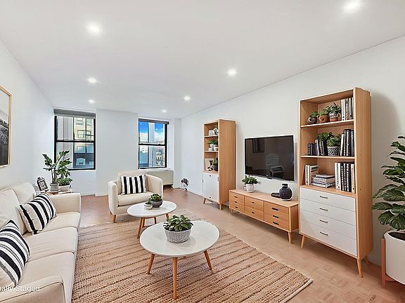 2nd image of 153 E 87th St APT 9D