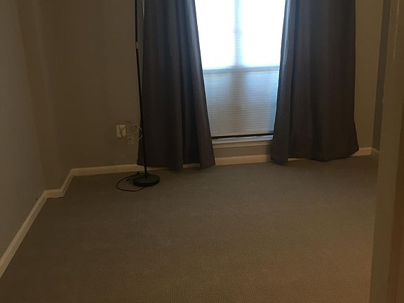 5th image of 6914 Mary Caroline Cir