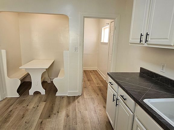 5th image of 121-137 El Medio St #123