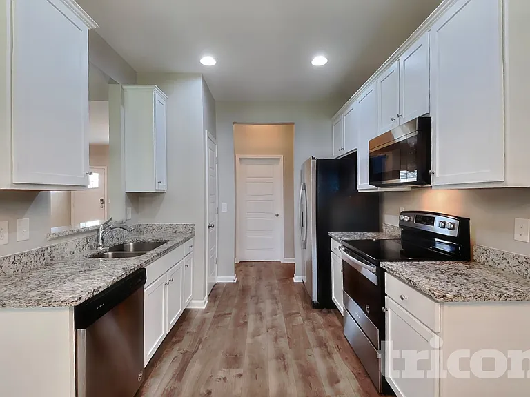920 Stokewood Pl — Photo 7