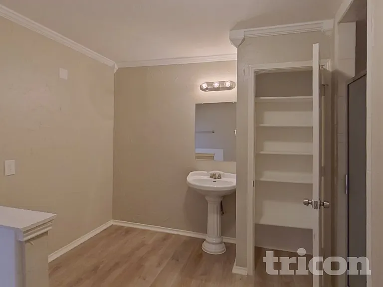 6729 Daffodil Ct — Photo 9