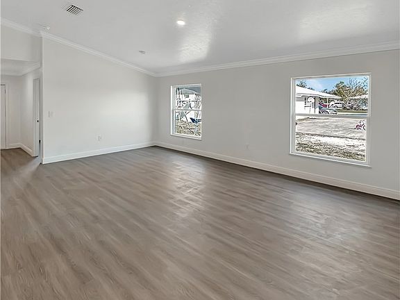 4th image of 12641 1st St