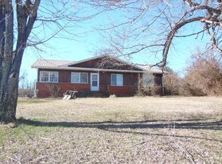 2413 State Rte W, Mountain View, MO 65548