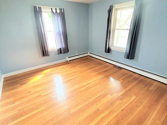 4th image of 17 Grogan Ave #1