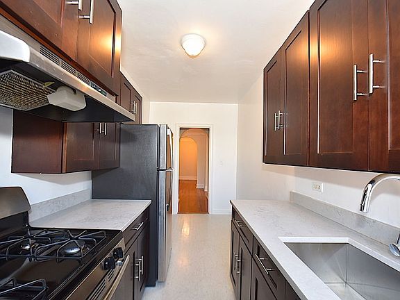 2nd image of 2590 35th St APT 6B