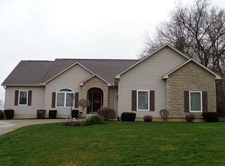 960 Old Farm Rd, Urbana, OH 43078