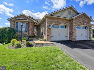 201 Park View Dr, Chambersburg, PA 17201