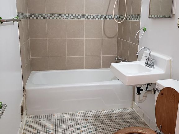 3rd image of 140 Case Ave #2