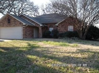 2126 Turf Club Dr, Arlington, TX 76017