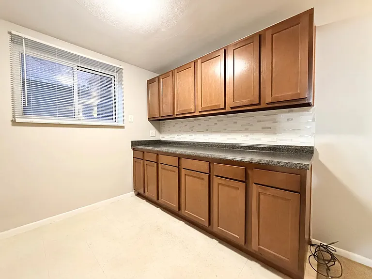 6618 Dalzell Pl — Photo 3