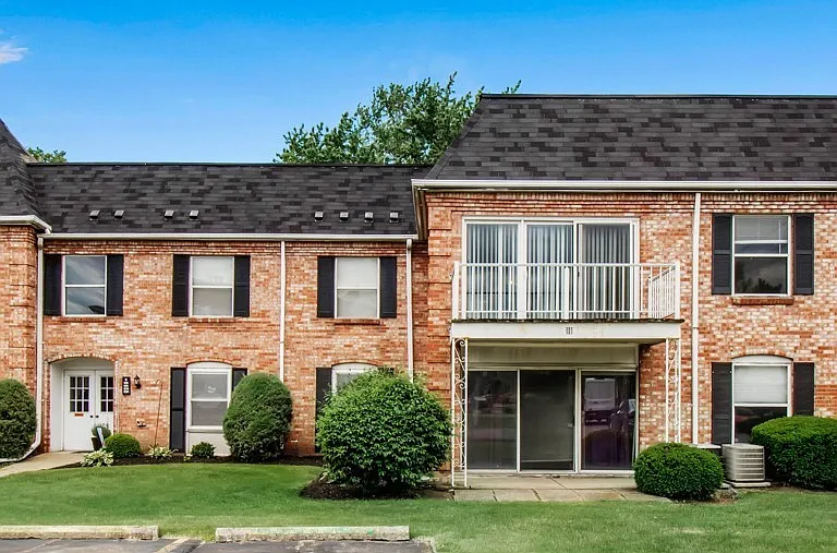 4547 Chestnut Ridge Rd #208B — Photo 1