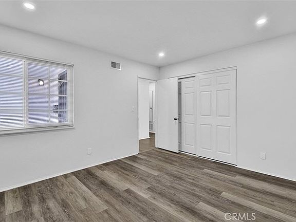 5th image of 6519 Michelson St
