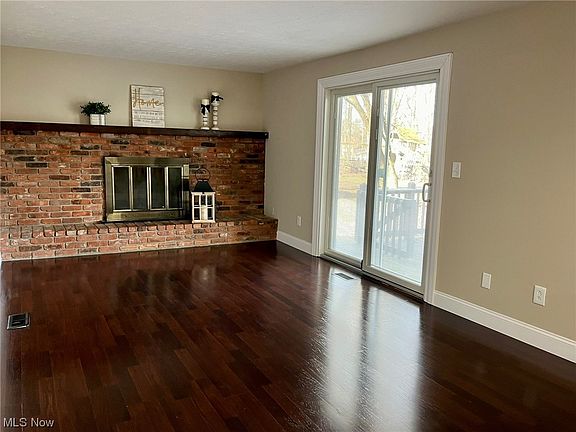 5th image of 845 Laurel Glens Dr