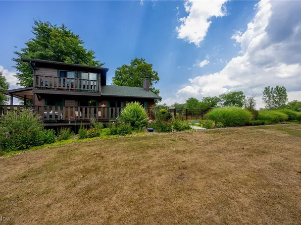 55901 Deep Run Rd, Martins Ferry, OH 43935