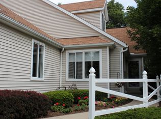 4260 Castle Rdg, Akron, OH 44321