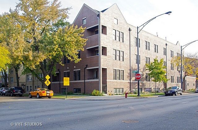 1st image of 4405 N Greenview Ave APT 2B