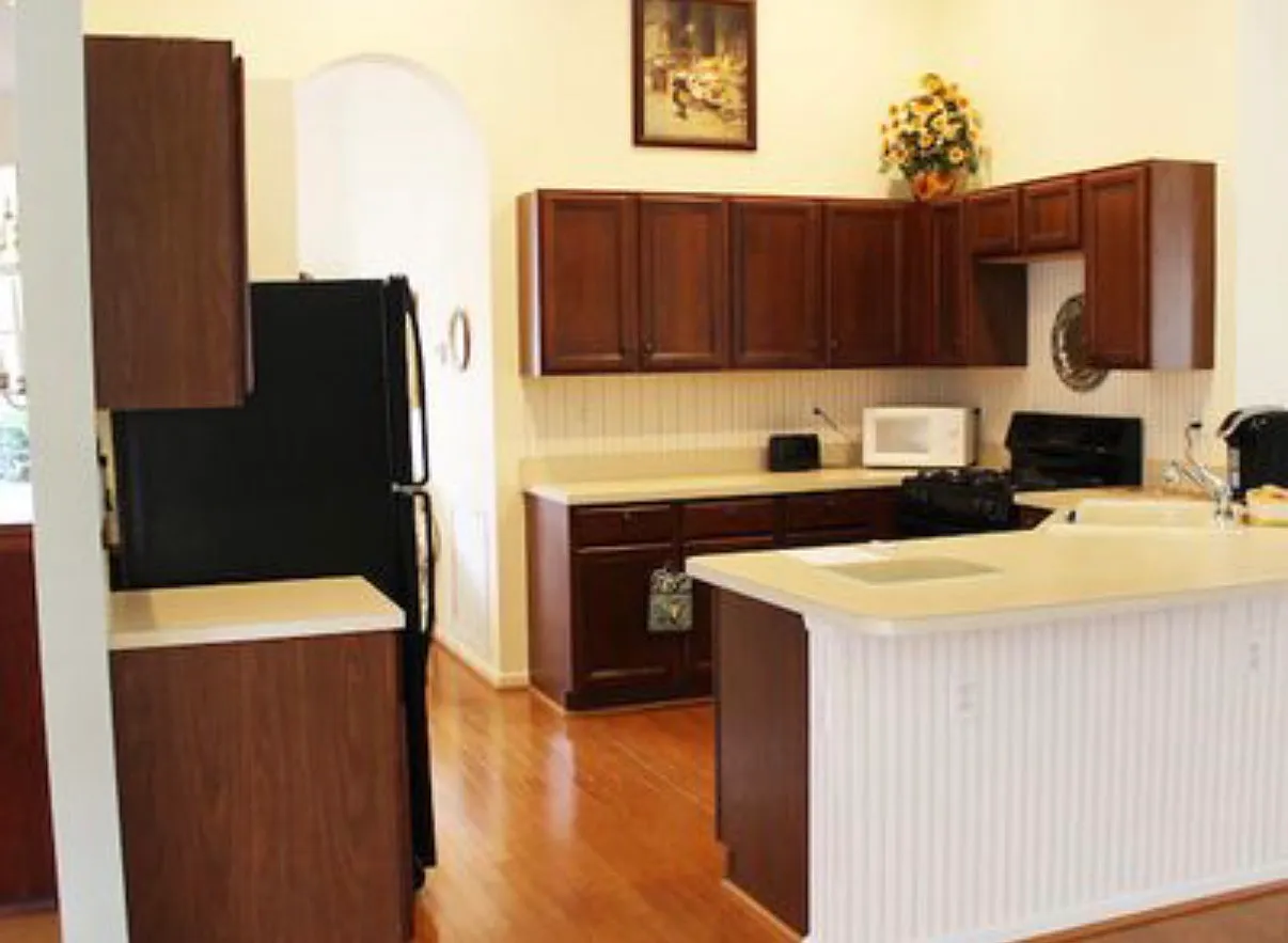 4 bed, 2229 sqft, $3,850 — Photo 3
